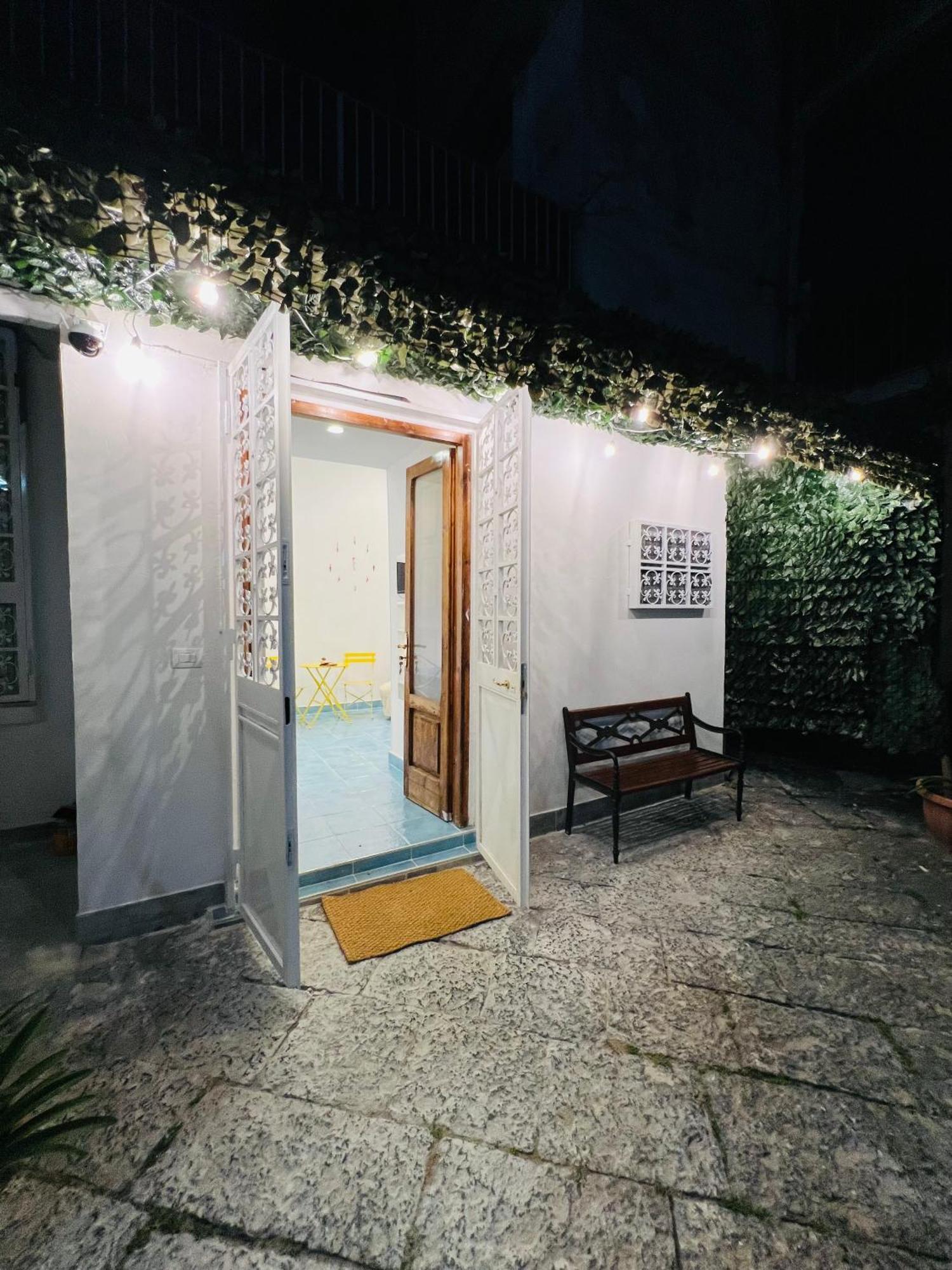 Apartamento Curniciell Relais Nápoles Exterior foto